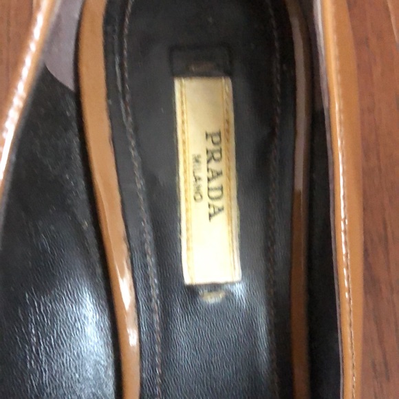 Prada Bow Kitten Heels Caramel/Bordeaux Patent Leather - Picture 4 of 7